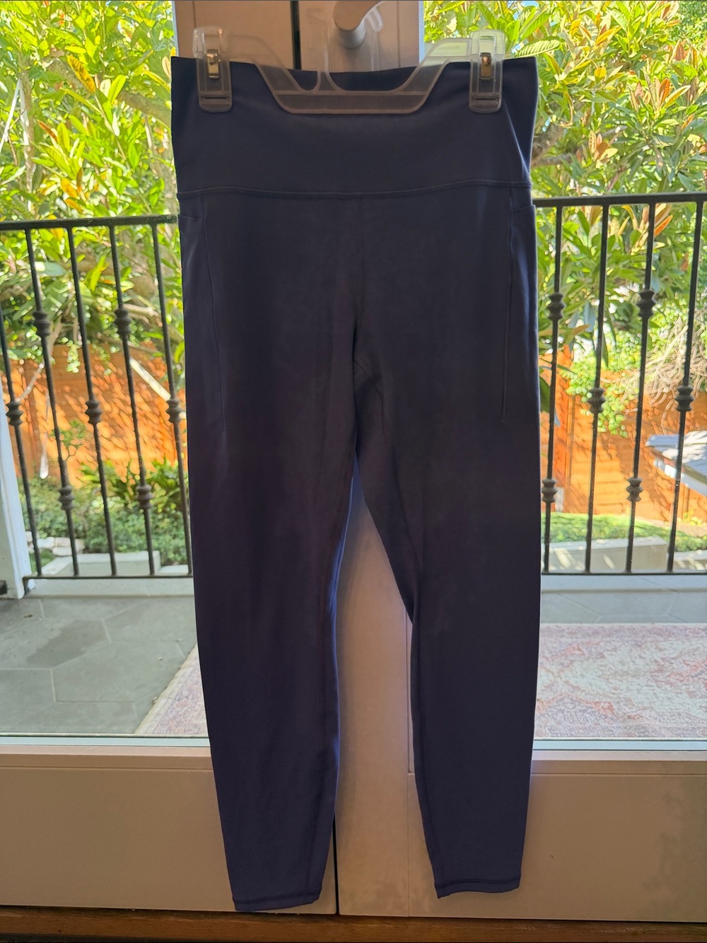 Athleta Transcend Stash Tight Leggings with Pockets